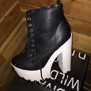 Chunky heel boots